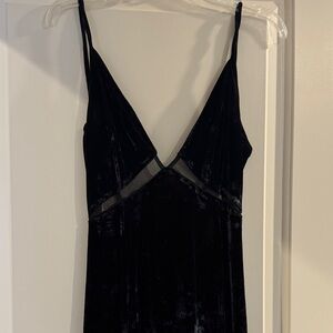 Chic Black Velvet Backless Dress